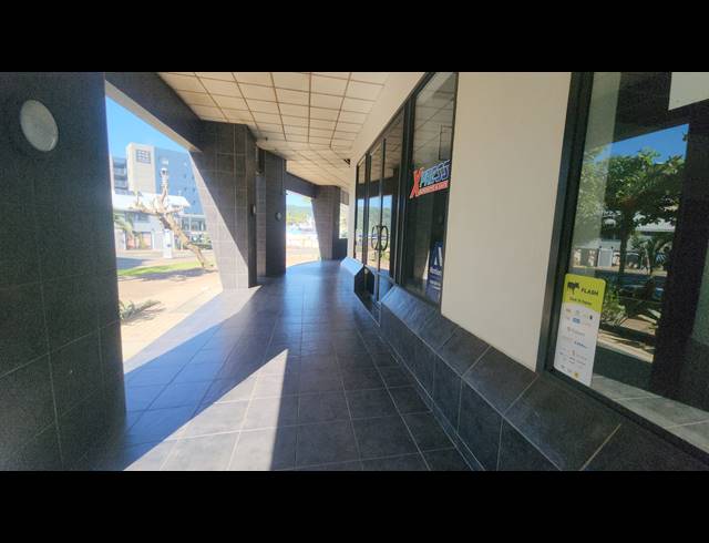 414M² RETAIL TO LET IN POINT WATERFRONT